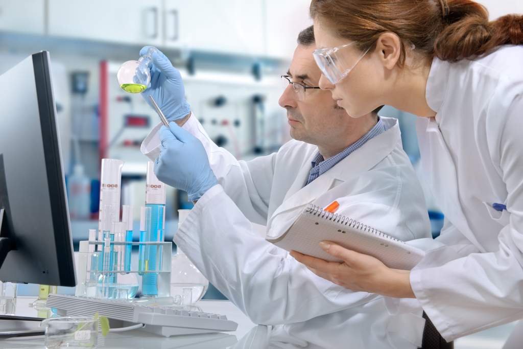 doua-persoane-raportate-cu-reactii-post-vaccinare,-in-prahova