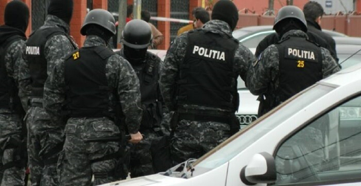 perchezitii-in-prahova-si-dambovita.-43-de-persoane-au-incheiat-contracte-fictive-si-au-solicitat-indemnizatii-de-sprijin-pentru-intreruperea-activitatii-pe-perioada-covid