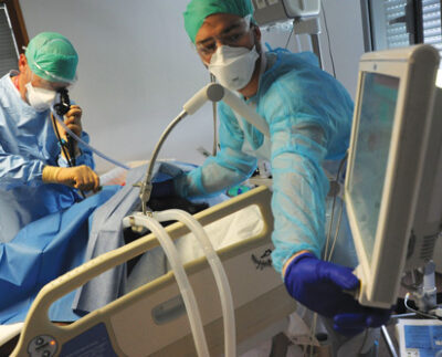 o-treime-dintre-pacientii-cu-covid-19-se-intorc-in-spital-in-urmatoarele-5-luni-cu-boli-de-inima,-de-ficat-sau-cu-diabet,-iar-unul-din-opt-moare