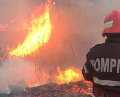 incendiu-la-iordacheanu.-o-casa-a-luat-foc