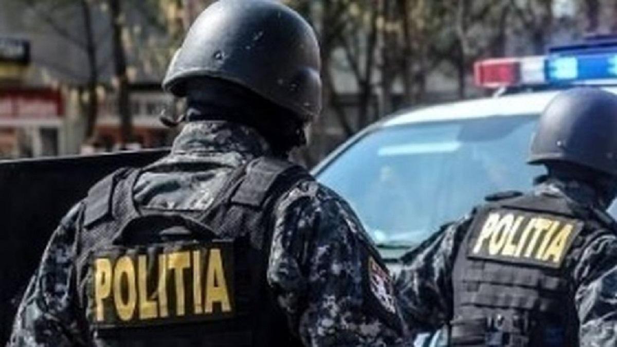 perchezitii-in-legatura-cu-achizitia-de-masti-medicale-in-perioada-starii-de-urgenta.-directorul-adrian-ionel-ar-fi-produs-companiei-de-stat-unifarm-un-prejudiciu-de-3,5-milioane-de-lei